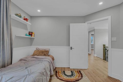 Photo 29 at 162 Corner Brook Crescent, Vellore Village, Vaughan