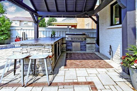 Photo 39 at 162 Corner Brook Crescent, Vellore Village, Vaughan