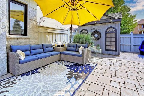 Photo 41 at 162 Corner Brook Crescent, Vellore Village, Vaughan