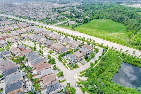 Photo 48 at 162 Corner Brook Crescent, Vellore Village, Vaughan