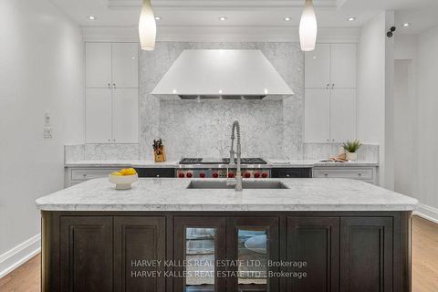 Photo 1 at 1717B Bathurst Street, Forest Hill South, Toronto