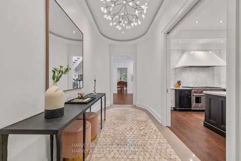 Photo 5 at 1717B Bathurst Street, Forest Hill South, Toronto