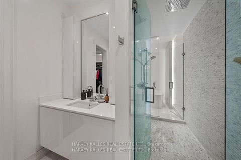 Photo 18 at 1717B Bathurst Street, Forest Hill South, Toronto