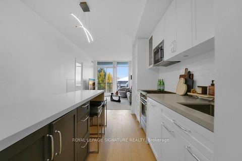 Photo 3 at 314 - 25 Malcolm Road, Leaside, Toronto