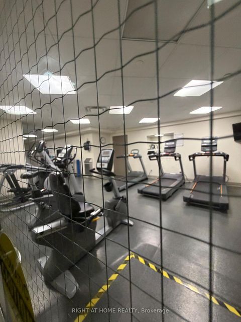 Photo 8 at 910 - 61 Heintzman Street, Junction Area, Toronto