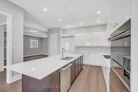 Photo 10 at 522 Kleinburg Summit Way, Kleinburg, Vaughan