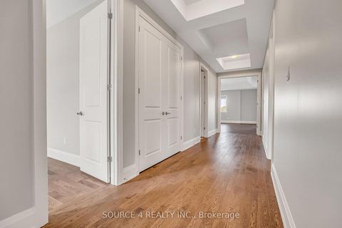 Photo 17 at 522 Kleinburg Summit Way, Kleinburg, Vaughan