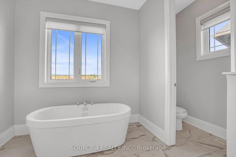 Photo 21 at 522 Kleinburg Summit Way, Kleinburg, Vaughan