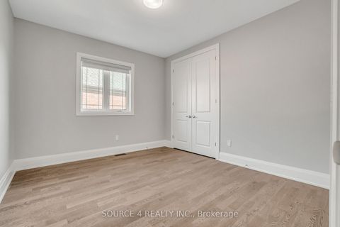 Photo 26 at 522 Kleinburg Summit Way, Kleinburg, Vaughan