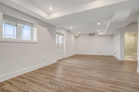 Photo 35 at 522 Kleinburg Summit Way, Kleinburg, Vaughan