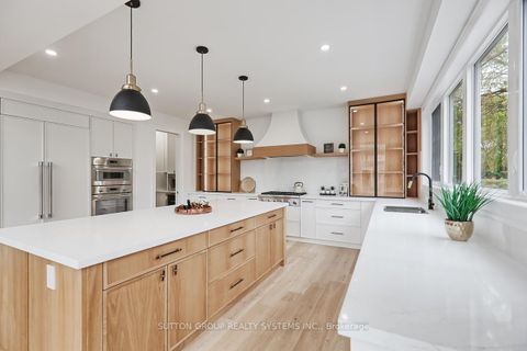 Photo 4 at 214 Shaver Avenue N, City Centre West, Toronto