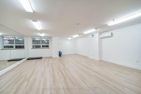 Photo 7 at 420 - 816 Lansdowne Avenue, Junction, Toronto