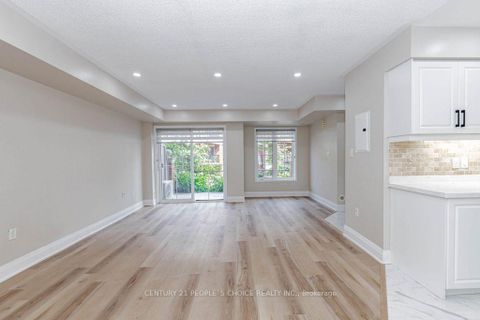 Photo 14 at 25 - 47 Hays Boulevard, RO River Oaks, Oakville