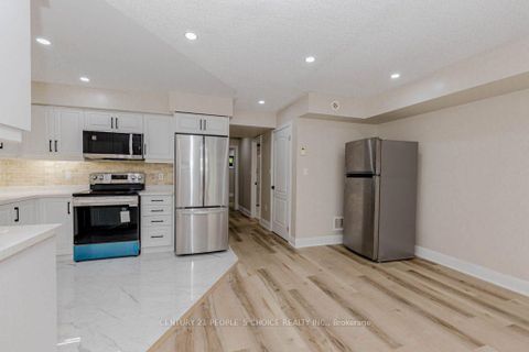 Photo 28 at 25 - 47 Hays Boulevard, RO River Oaks, Oakville