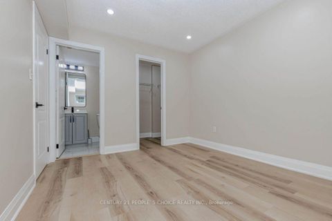 Photo 32 at 25 - 47 Hays Boulevard, RO River Oaks, Oakville