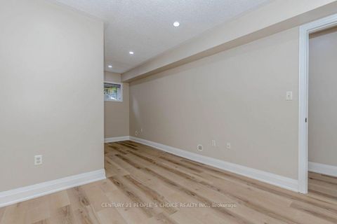 Photo 34 at 25 - 47 Hays Boulevard, RO River Oaks, Oakville