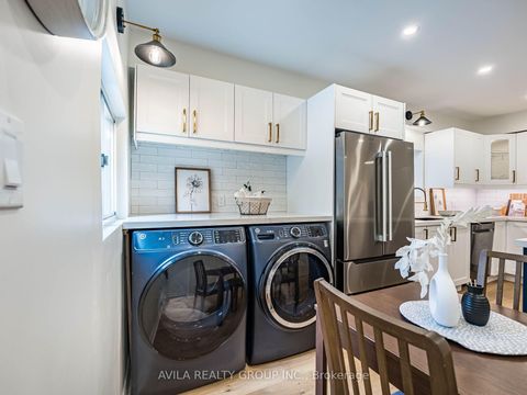 Photo 17 at 918 Ossington Avenue, Junction, Toronto