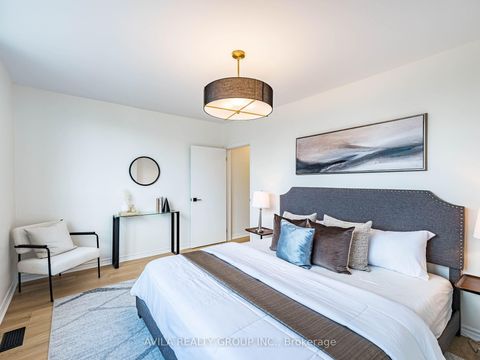 Photo 21 at 918 Ossington Avenue, Junction, Toronto
