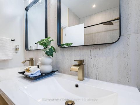 Photo 28 at 918 Ossington Avenue, Junction, Toronto