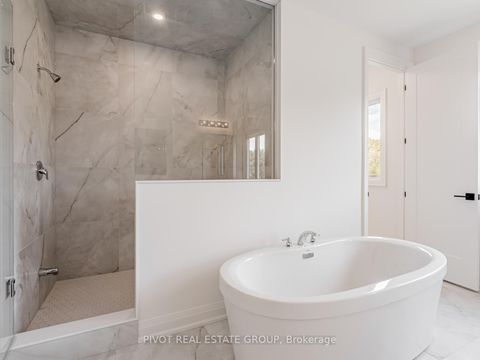 Photo 29 at 34 Montorio Drive, Rural Richmond Hill, Richmond Hill