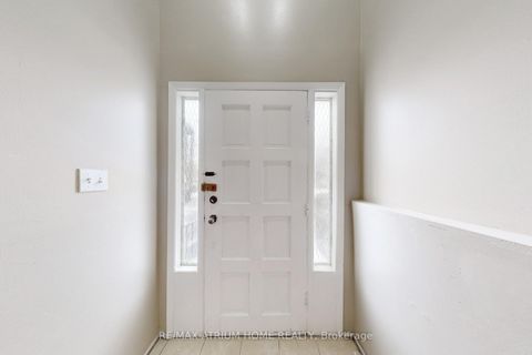 Photo 6 at 3 Plumbrook Crescent, Malvern West, Toronto