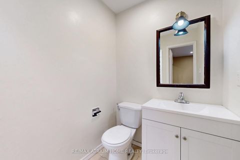Photo 20 at 3 Plumbrook Crescent, Malvern West, Toronto