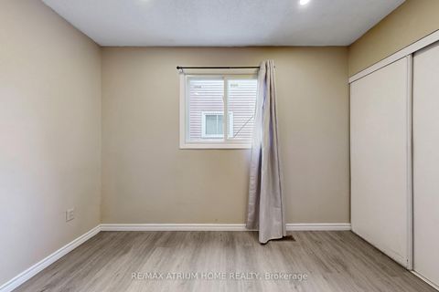 Photo 21 at 3 Plumbrook Crescent, Malvern West, Toronto