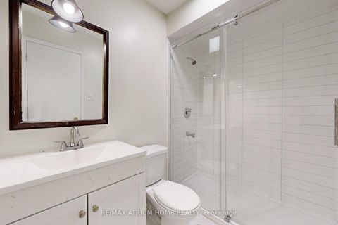 Photo 25 at 3 Plumbrook Crescent, Malvern West, Toronto