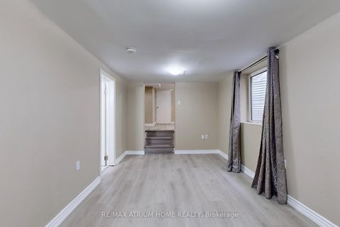 Photo 34 at 3 Plumbrook Crescent, Malvern West, Toronto