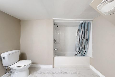 Photo 36 at 3 Plumbrook Crescent, Malvern West, Toronto