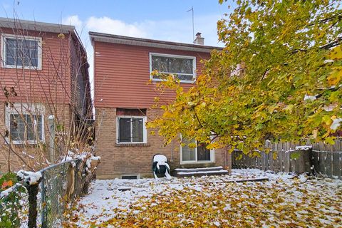 Photo 41 at 3 Plumbrook Crescent, Malvern West, Toronto