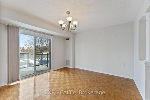 Photo 10 at 210 - 2506 Rutherford Road, Maple, Vaughan