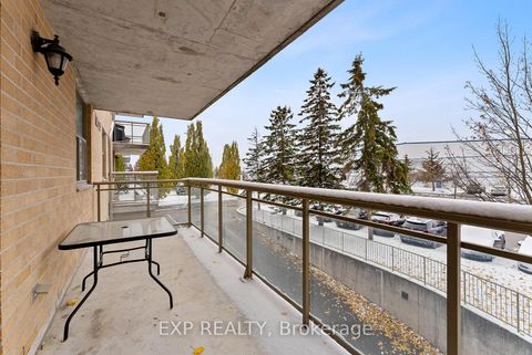 Photo 27 at 210 - 2506 Rutherford Road, Maple, Vaughan