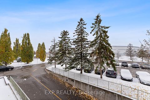 Photo 29 at 210 - 2506 Rutherford Road, Maple, Vaughan