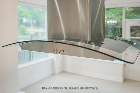 Photo 12 at 109 - 238 Doris Avenue, Willowdale East, Toronto