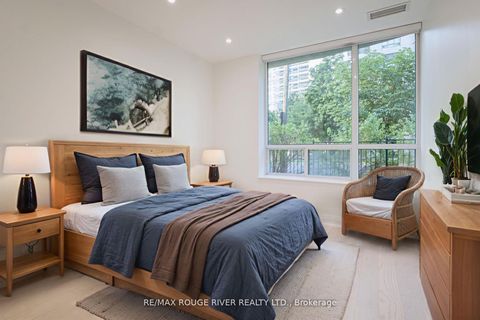 Photo 15 at 109 - 238 Doris Avenue, Willowdale East, Toronto