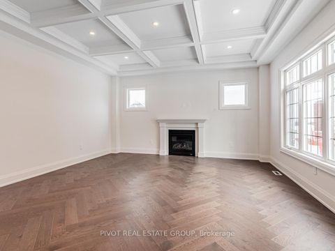 Photo 15 at 19 Montorio Drive, Rural Richmond Hill, Richmond Hill