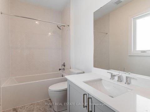 Photo 32 at 19 Montorio Drive, Rural Richmond Hill, Richmond Hill