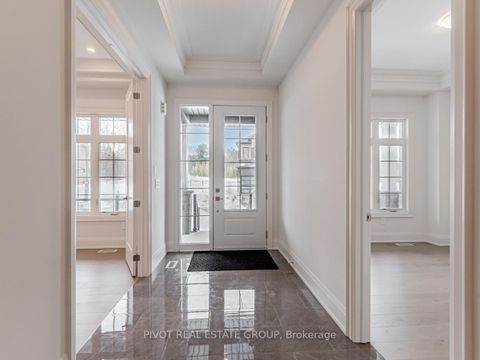 Photo 5 at 43 Montorio Drive, Rural Richmond Hill, Richmond Hill