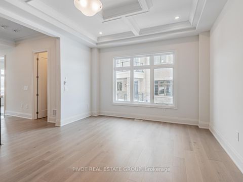 Photo 10 at 43 Montorio Drive, Rural Richmond Hill, Richmond Hill