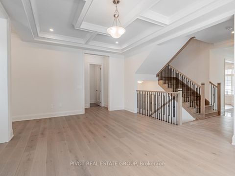 Photo 11 at 43 Montorio Drive, Rural Richmond Hill, Richmond Hill