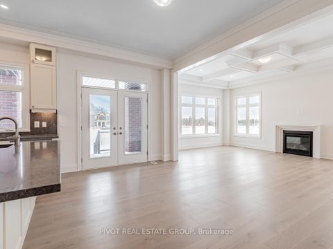 Photo 19 at 43 Montorio Drive, Rural Richmond Hill, Richmond Hill