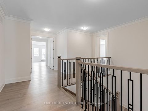 Photo 25 at 43 Montorio Drive, Rural Richmond Hill, Richmond Hill