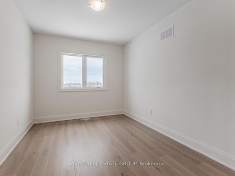 Photo 29 at 43 Montorio Drive, Rural Richmond Hill, Richmond Hill