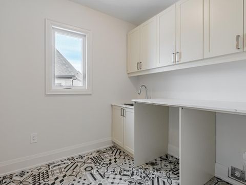 Photo 32 at 43 Montorio Drive, Rural Richmond Hill, Richmond Hill