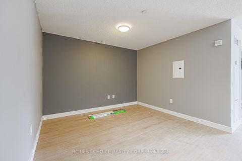 Photo 11 at 616 - 75 Queens Wharf Road, Waterfront Communities C1, Toronto