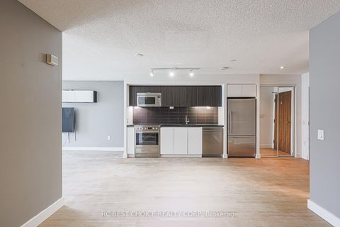 Photo 13 at 616 - 75 Queens Wharf Road, Waterfront Communities C1, Toronto