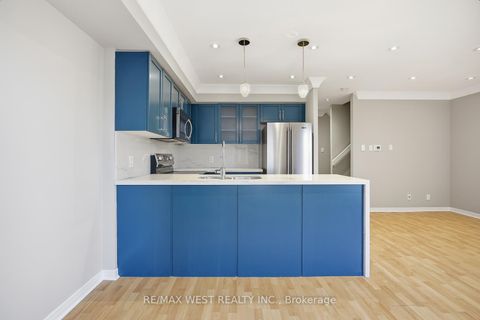 Photo 10 at 904 - 50 Western Battery Road, Niagara, Toronto