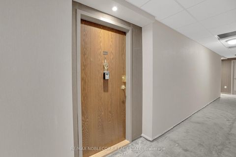 Photo 3 at 901 - 3131 Bridletowne Circle, L'Amoreaux, Toronto