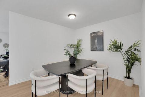 Photo 5 at 901 - 3131 Bridletowne Circle, L'Amoreaux, Toronto